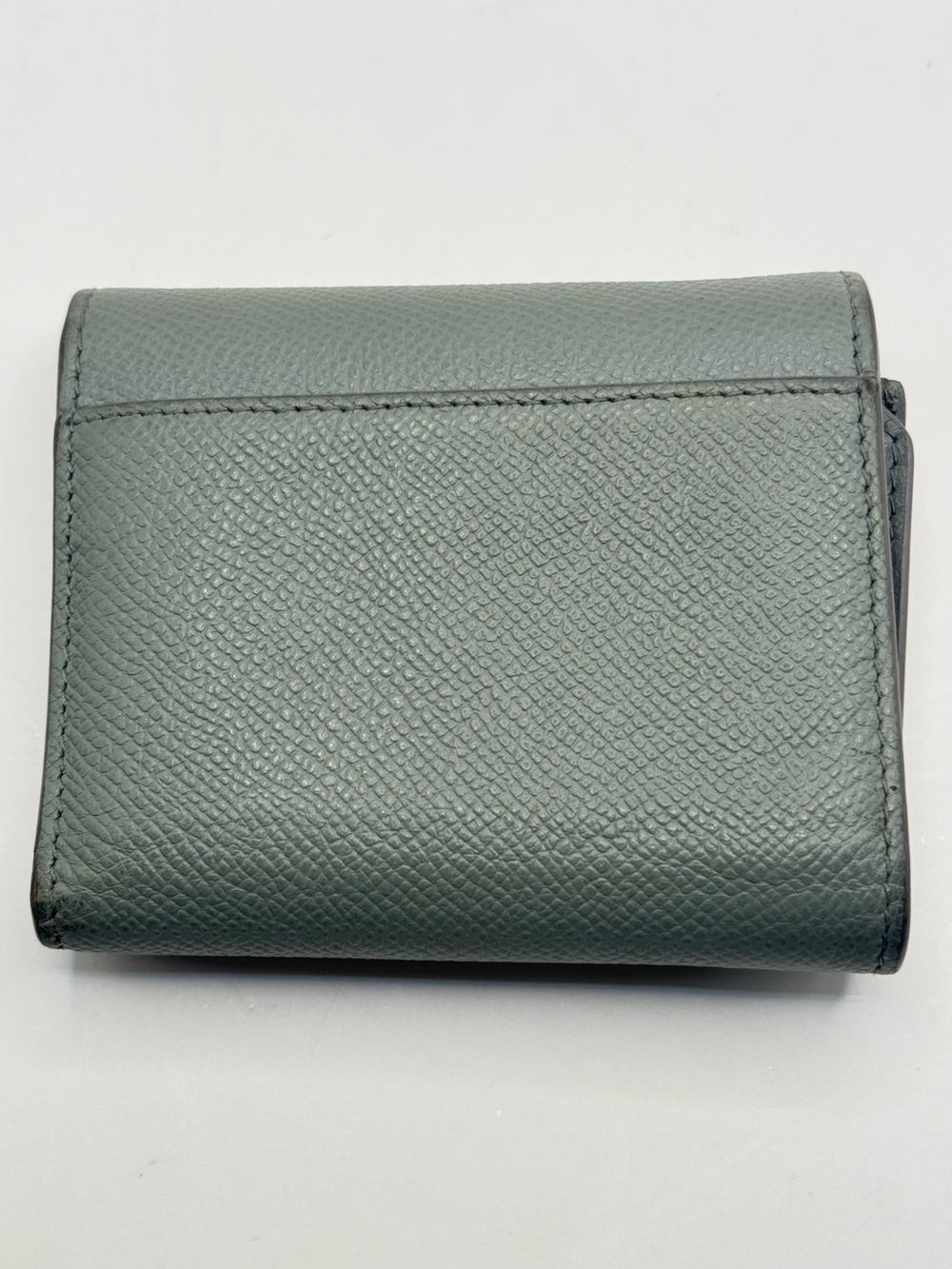 Cloud Blue Calfskin Montaigne Lotus Wallet - Picture 2 of 10